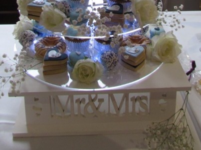 wedding cake stand