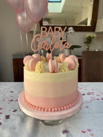 Baby shower cake